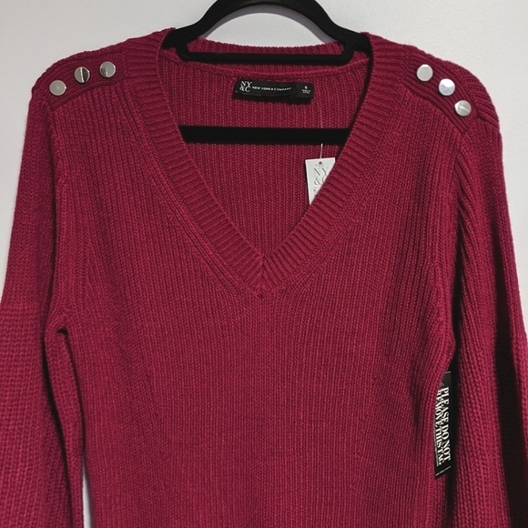 NY&Co Button Accent V-Neck Sweater Dress - Picture 3 of 8